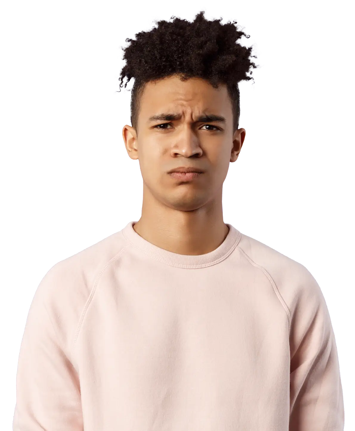 jovem com a camiseta branca