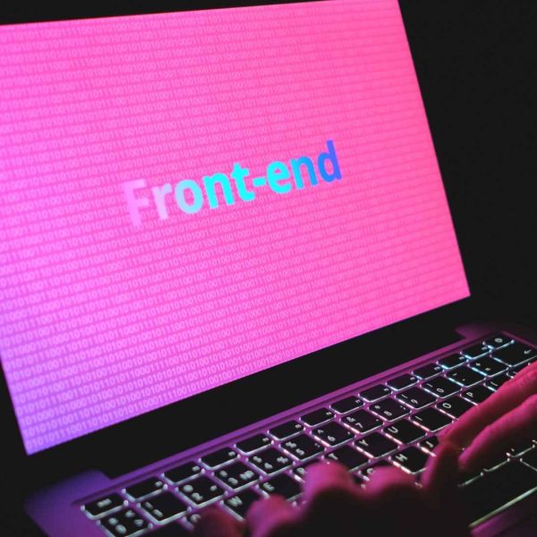 Qual a diferença entre backend e frontend e como essa escolha afeta sua carreira?