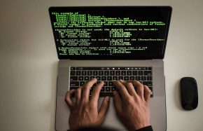 Como aprender programação para iniciantes: primeiros passos, linguagens e recursos práticos